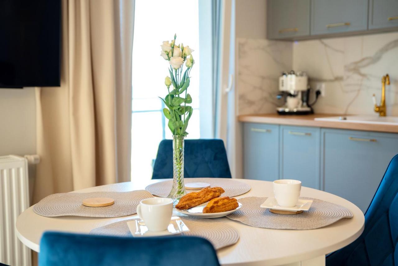 Golden Pearl Apartment *
